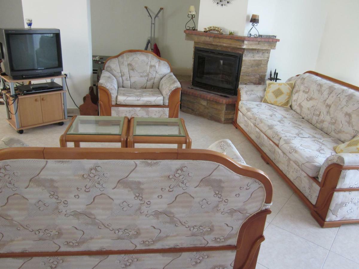 Sunshine Villa Gennadi Luaran gambar